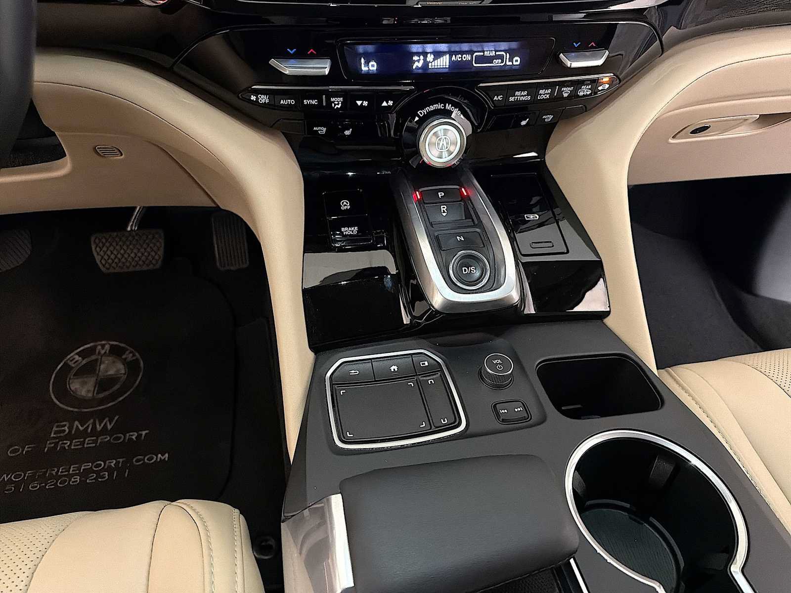 Used 2023 Acura MDX SH-AWD w/ Technology Package image 17