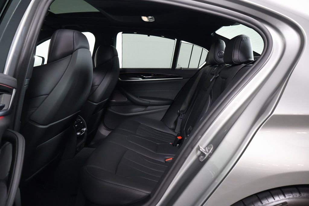 Used 2022 BMW M5 w/ Executive Package AWD/4WD image 11