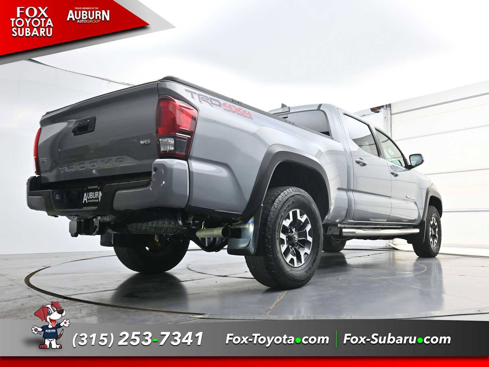 Used 2019 Toyota Tacoma TRD Off-Road w/ Technology Package AWD/4WD image 19