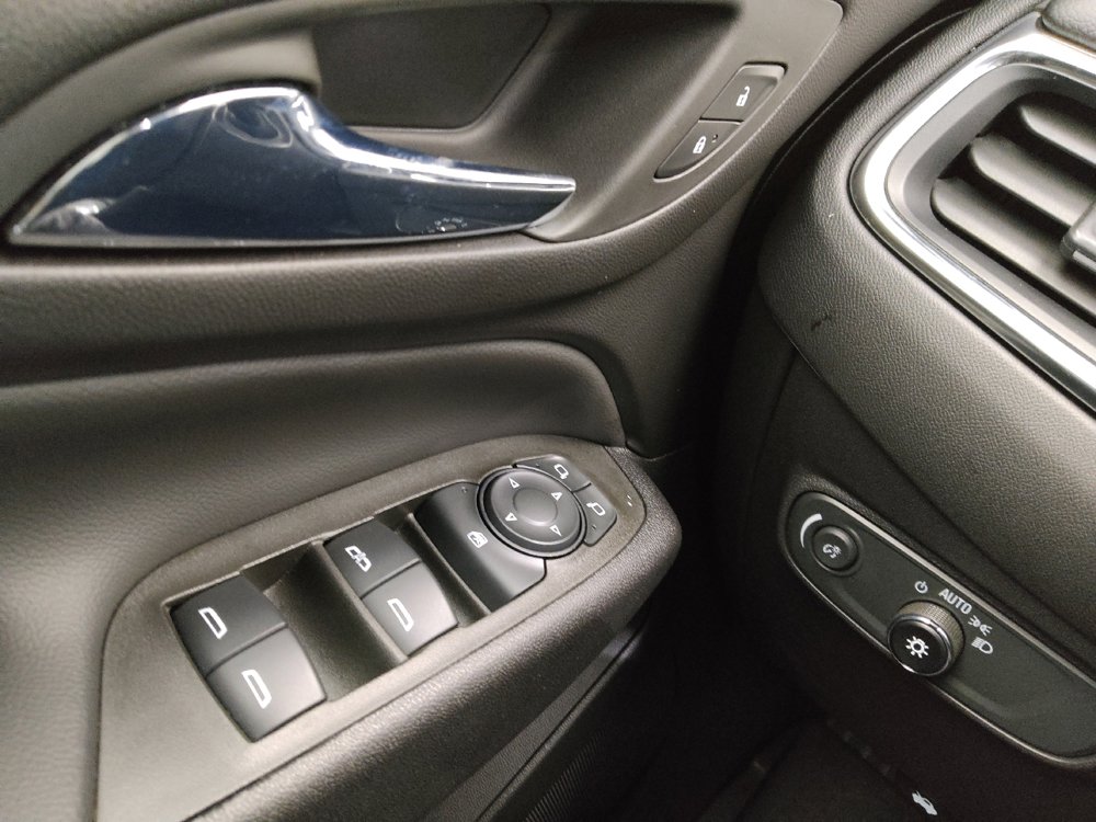 Used 2024 Chevrolet Equinox LT w/ LPO, Floor Liner Package FWD image 27