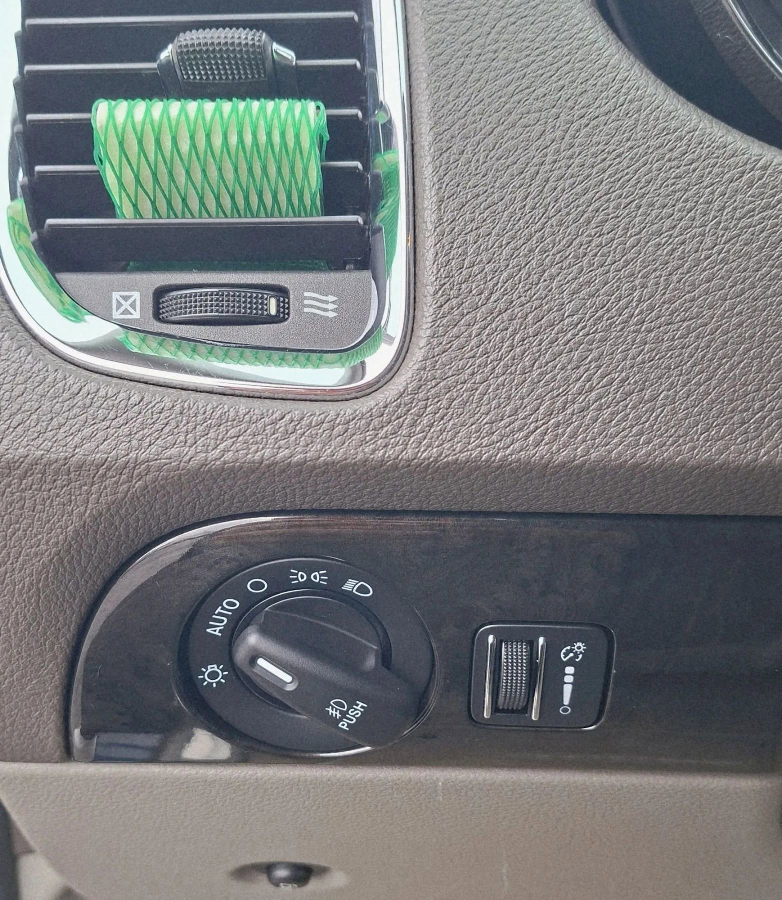 Used 2013 Dodge Durango Crew image 23