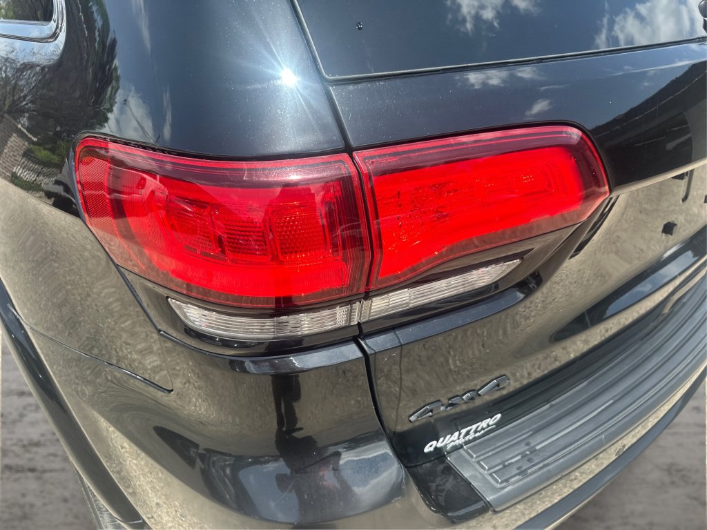Used 2021 Jeep Grand Cherokee Laredo X AWD/4WD image 21