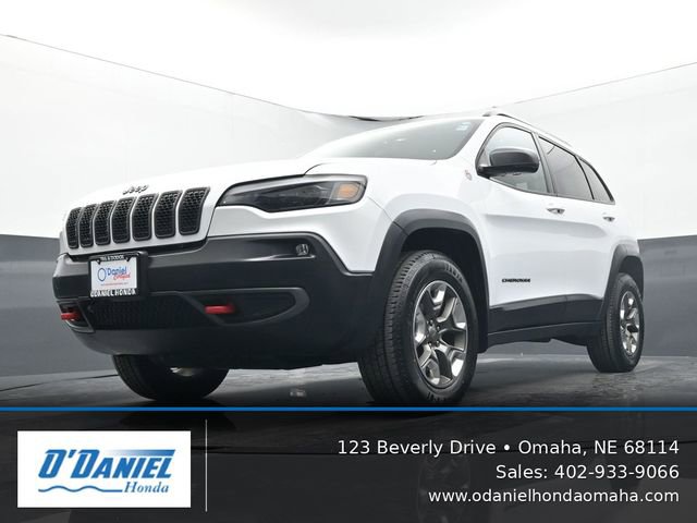 Used 2019 Jeep Cherokee Trailhawk w/ Cold Weather Group AWD/4WD image 9