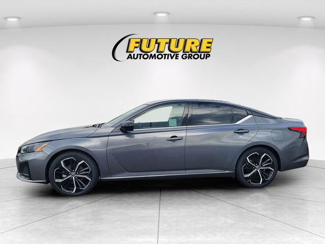 Certified 2024 Nissan Altima 2.5 SR image 6