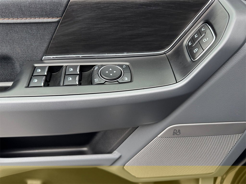 Used 2025 Ford F150 Lariat w/ Equipment Group 501A Mid image 20