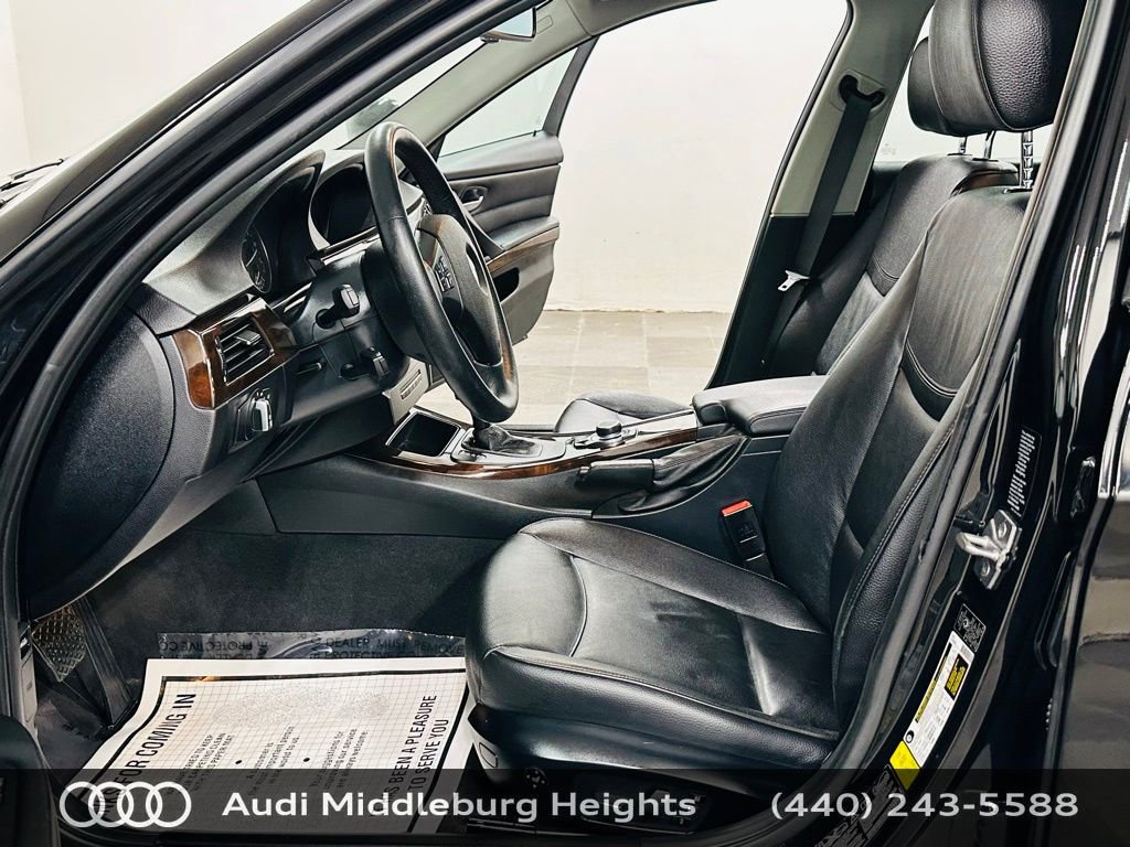 Used 2011 BMW 328i xDrive Sedan image 12