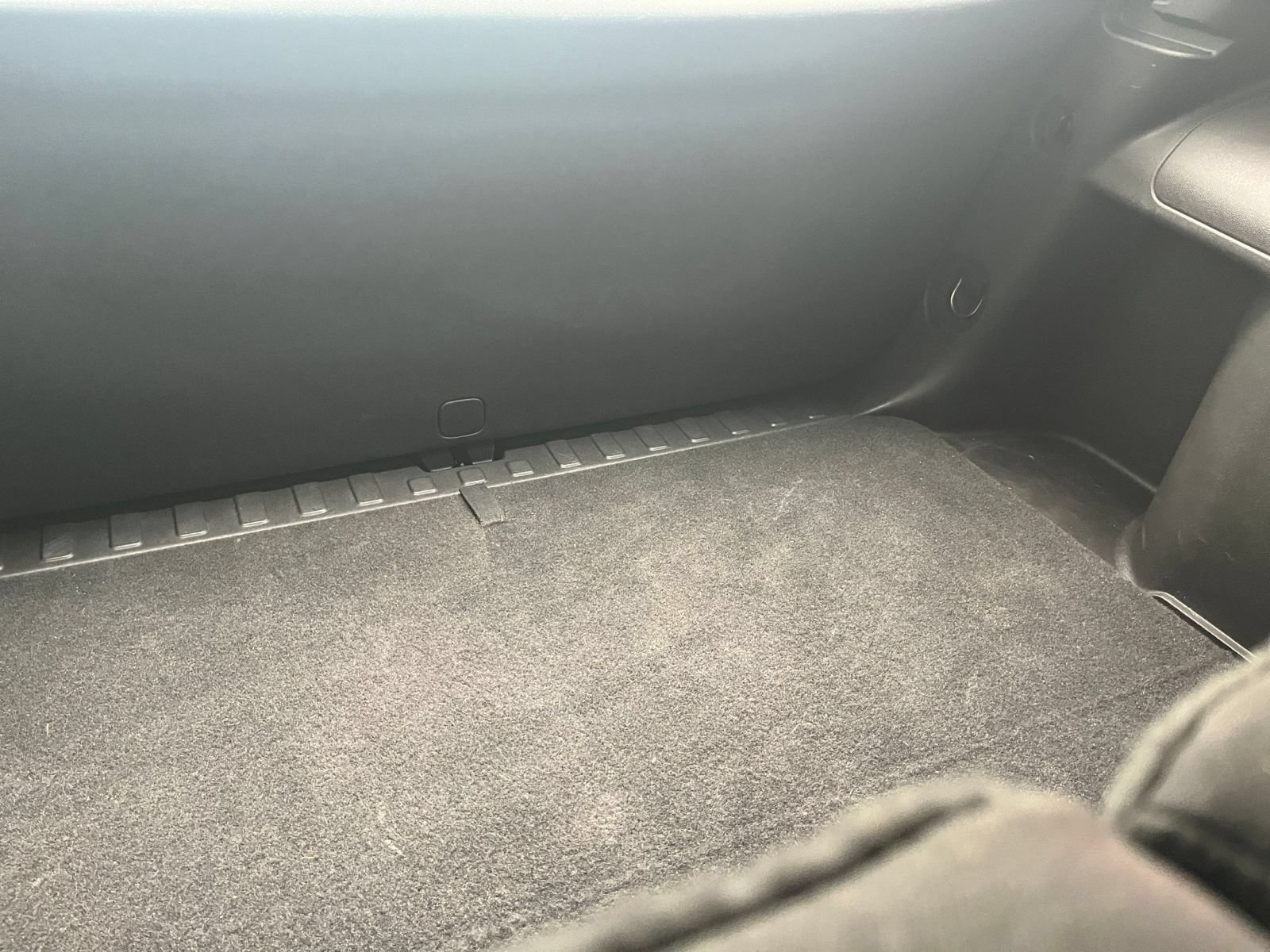 Used 2024 GMC Terrain SLE FWD image 33