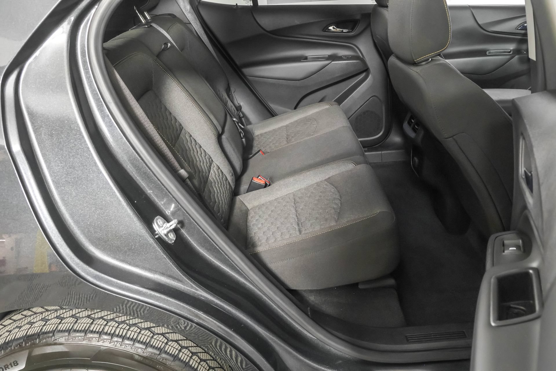 Used 2018 Chevrolet Equinox LT AWD/4WD image 41