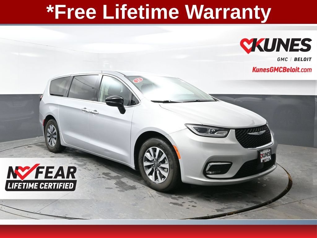Used 2024 Chrysler Pacifica Limited FWD video 1