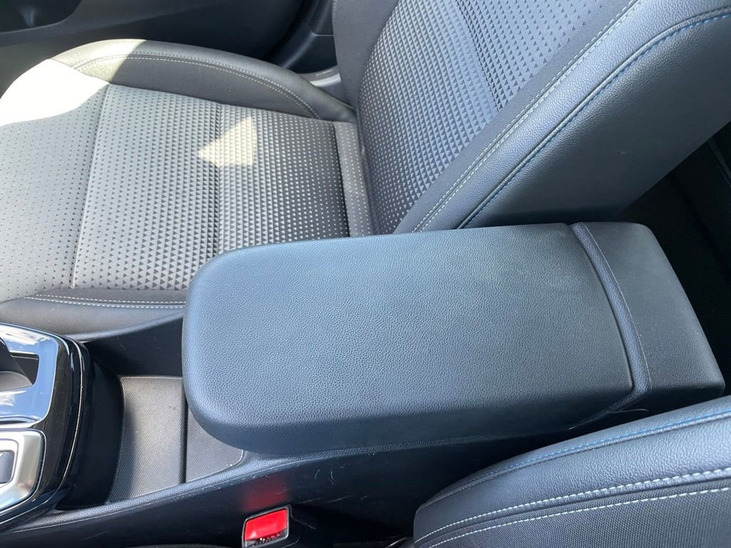 Used 2025 Chevrolet Trax LT FWD image 43