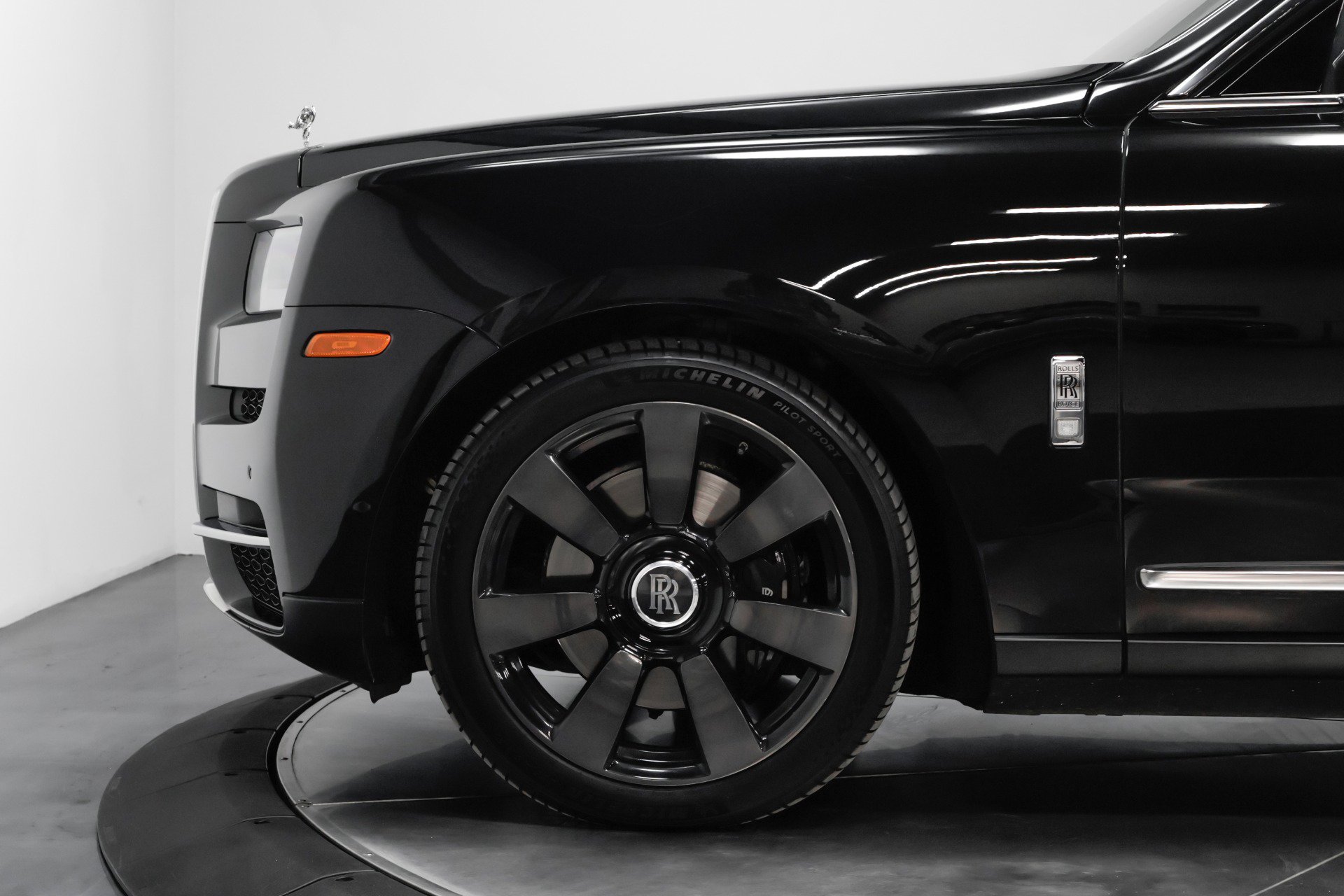 Used 2019 Rolls-Royce Cullinan image 65