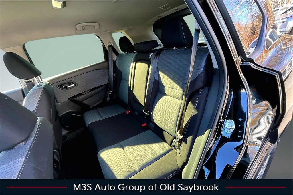 Used 2023 Nissan Rogue SV image 22