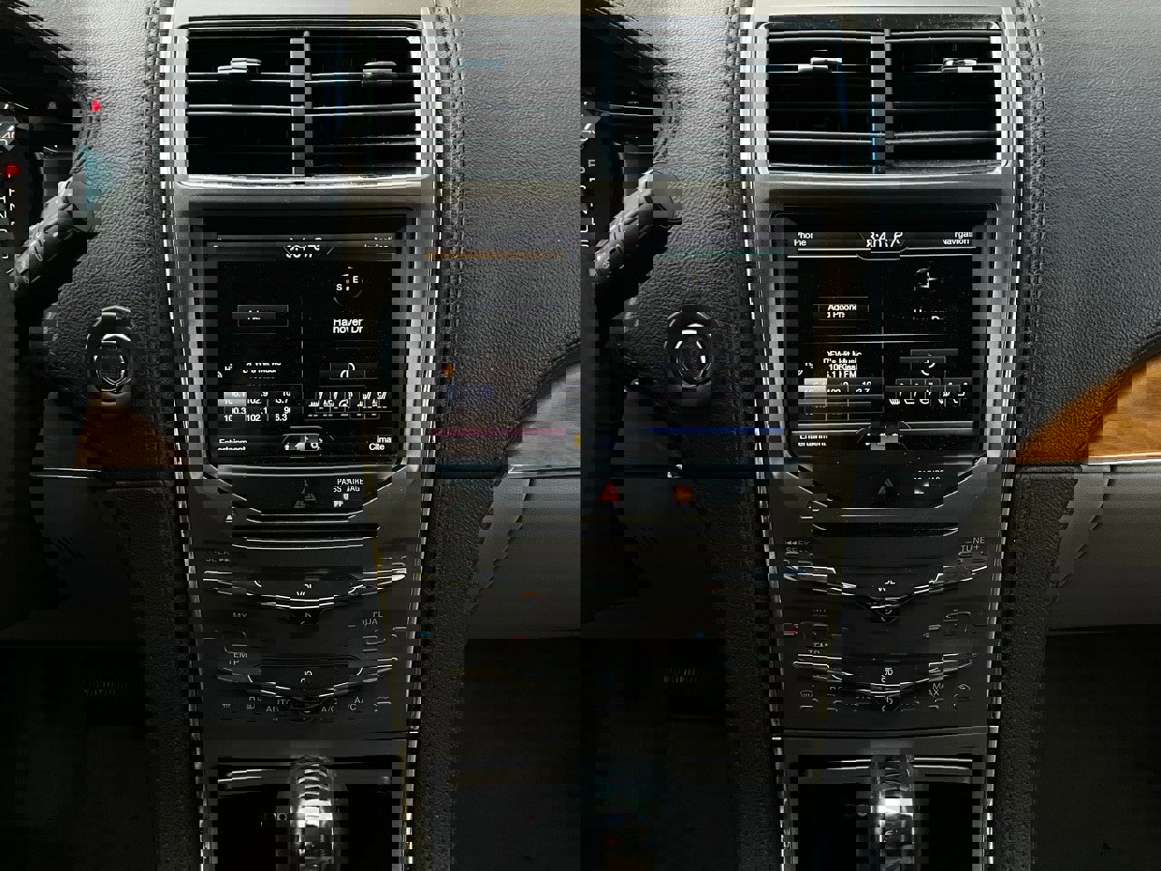 Used 2014 Lincoln MKX FWD w/ Equipment Group 102A image 27