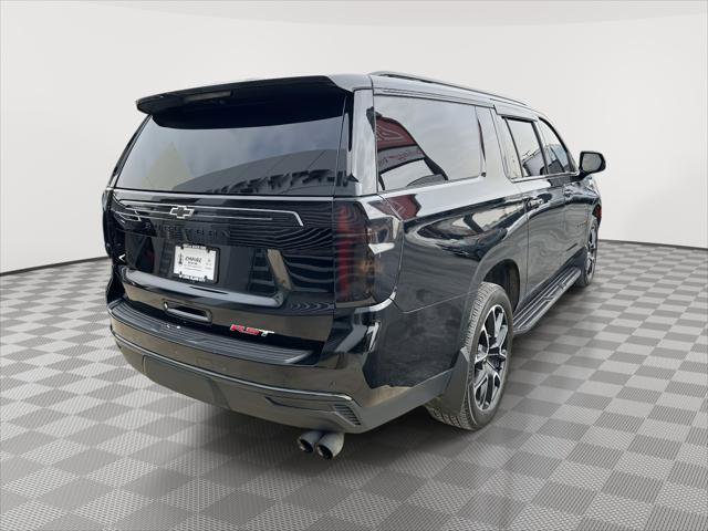 Used 2024 Chevrolet Suburban RST w/ Luxury Package AWD/4WD image 4