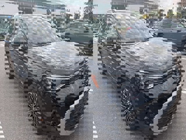 Used 2025 Volkswagen Taos SE