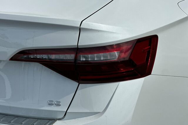 New 2024 Volkswagen Jetta SE image 25