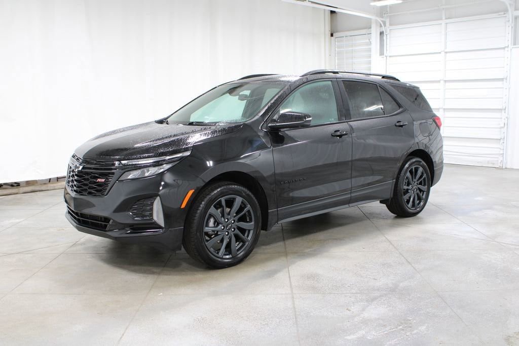 Used 2024 Chevrolet Equinox RS w/ RS Leather Package image 4
