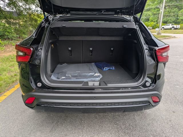New 2026 Chevrolet Trax RS w/ Sunroof Package FWD image 28