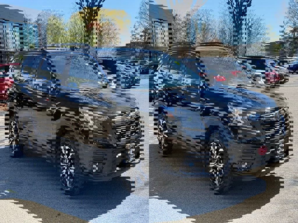 Used 2023 Subaru Forester Limited image 4