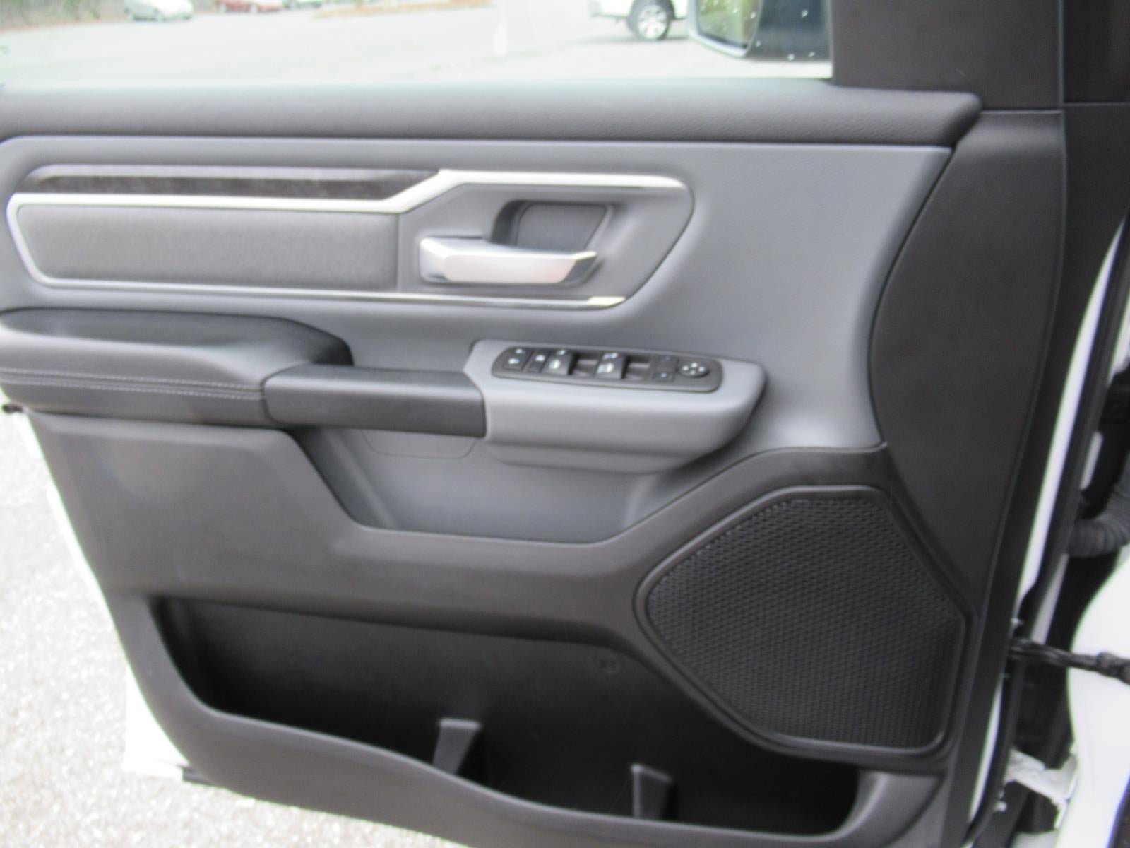Used 2022 RAM 1500 Big Horn AWD/4WD image 15