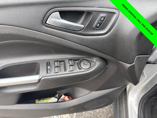 Used 2015 Ford C-MAX Energi SEL w/ Equipment Group 303A FWD image 16