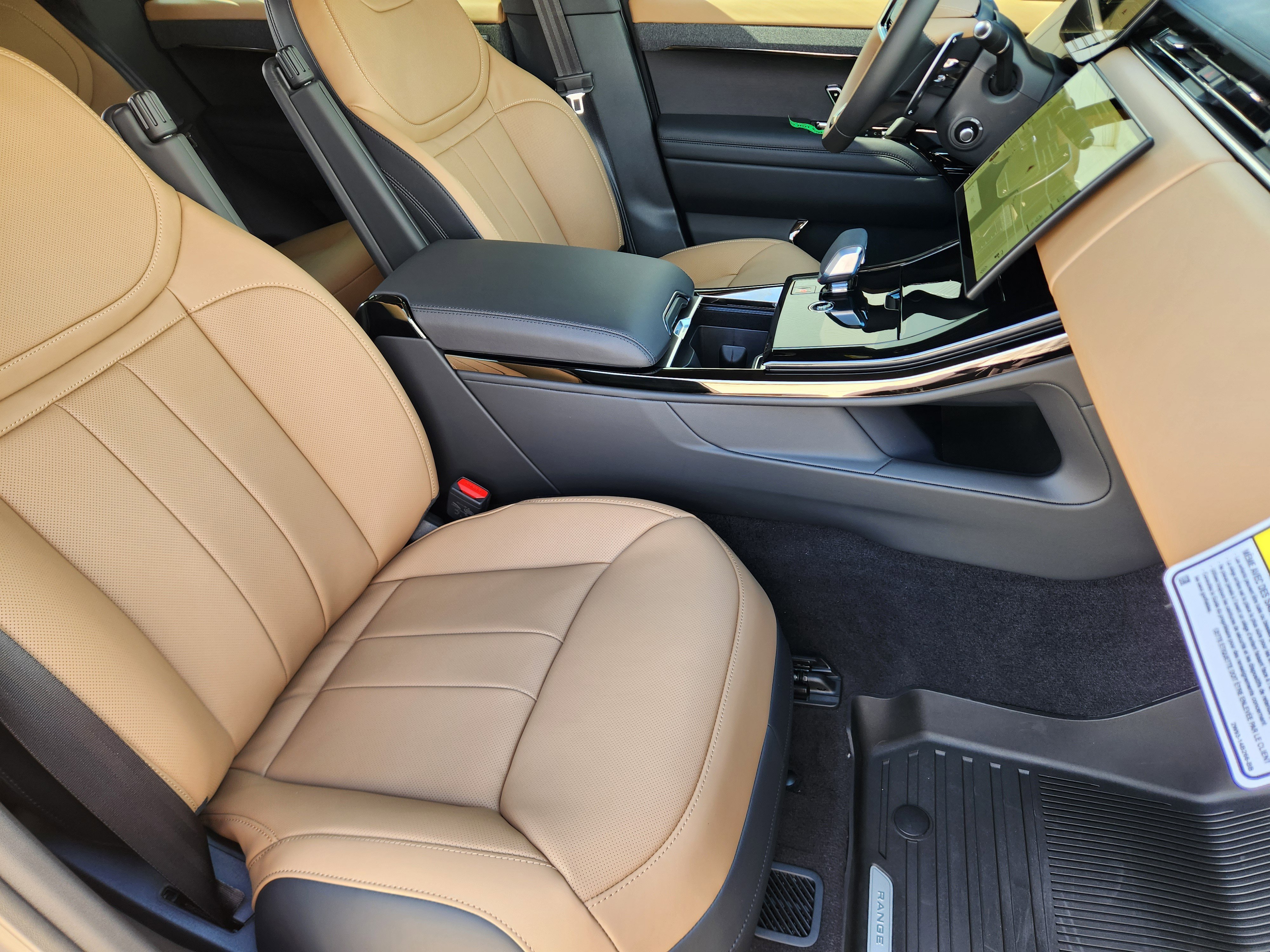 New 2026 Land Rover Range Rover Sport Dynamic SE AWD/4WD image 9