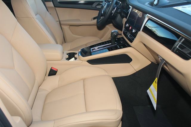 New 2026 Porsche Macan S image 25