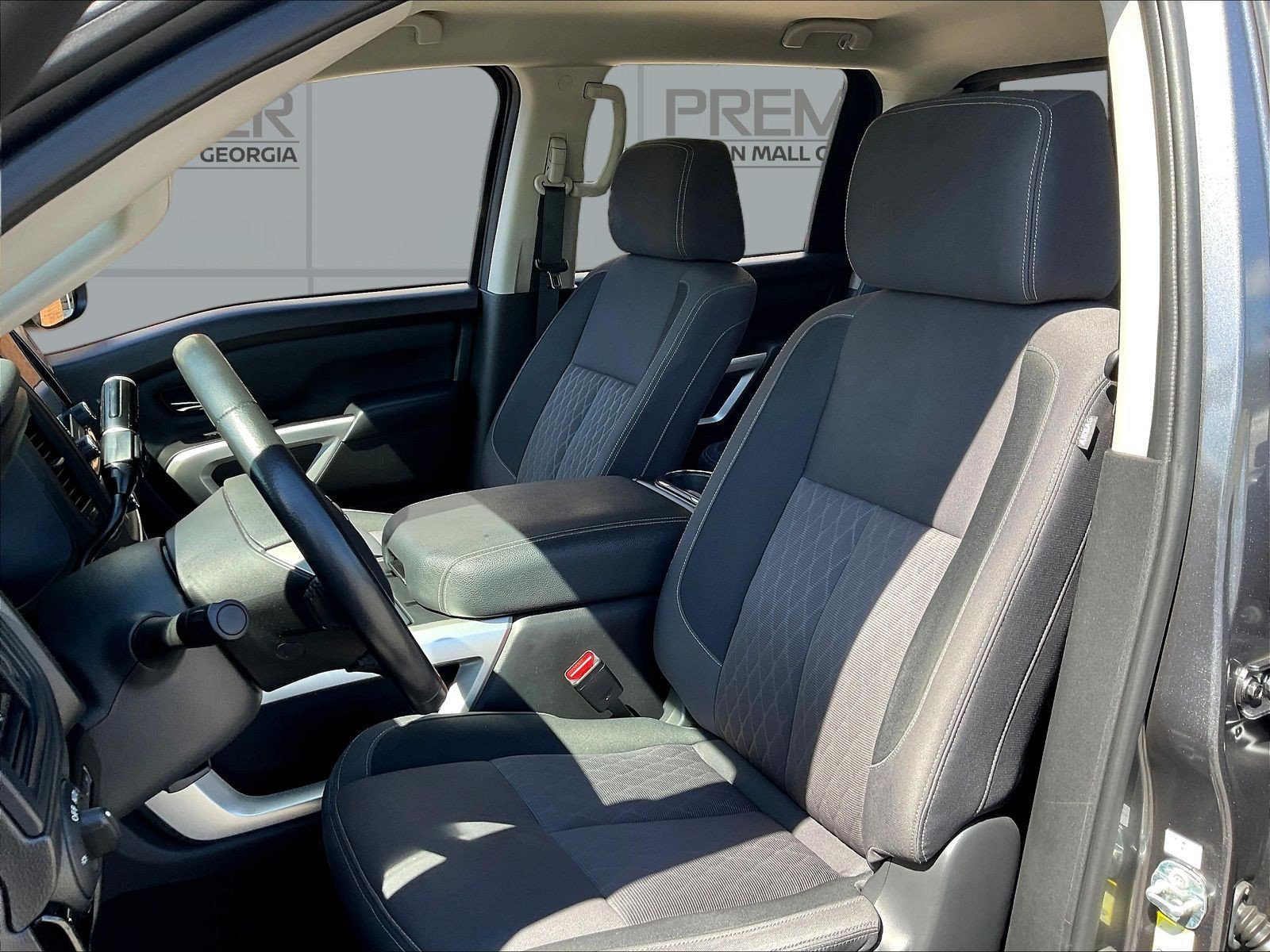 Used 2024 Nissan Titan SV w/ SV Convenience Package AWD/4WD image 24