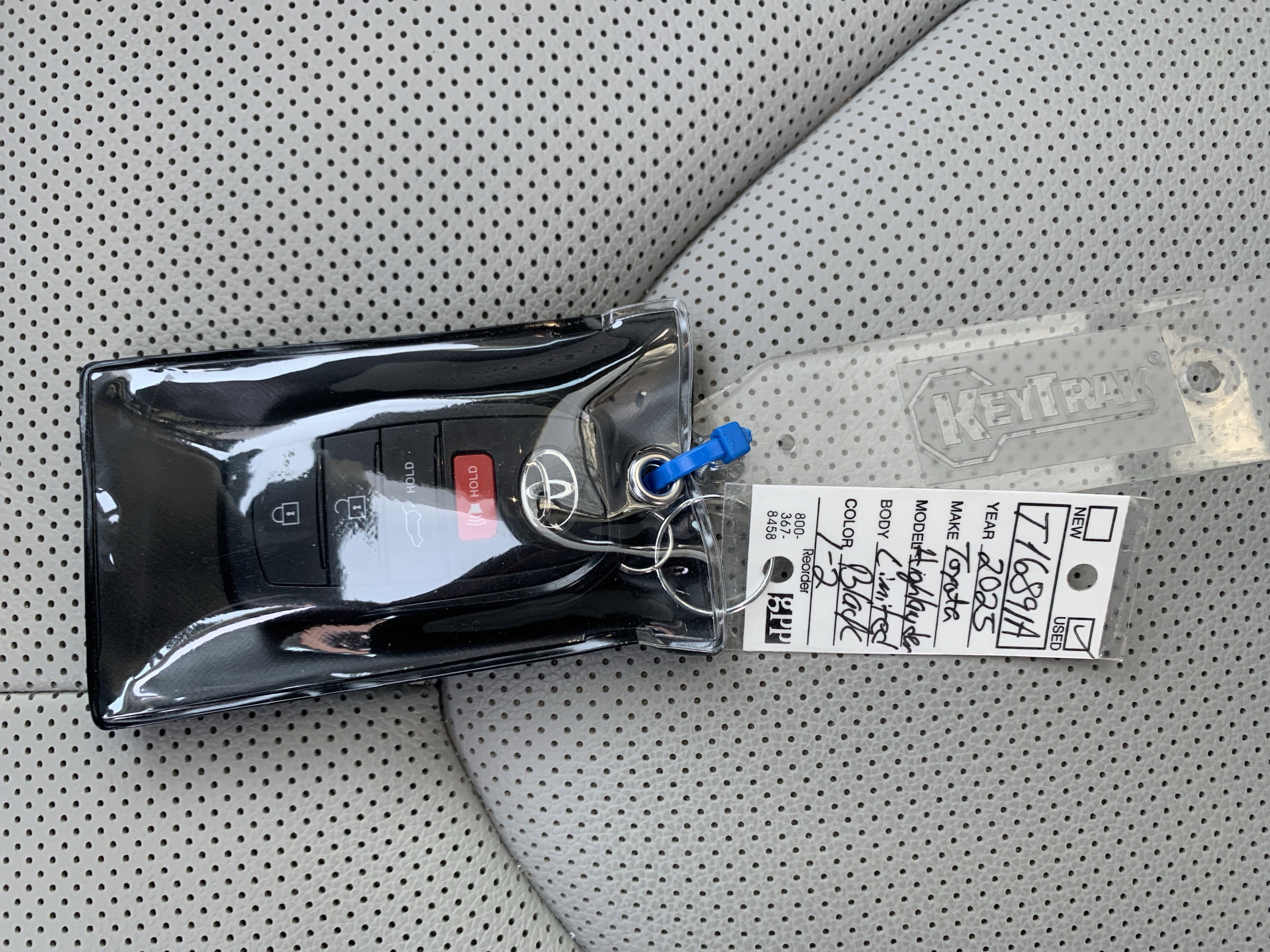 Used 2025 Toyota Grand Highlander AWD image 37