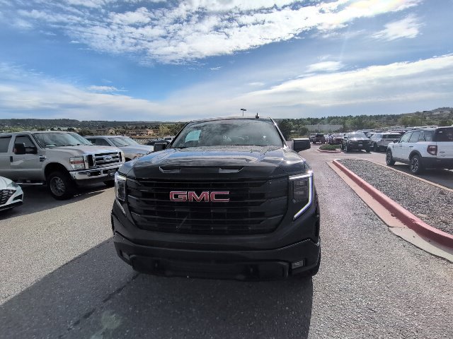 Used 2022 GMC Sierra 1500 Elevation AWD/4WD image 2
