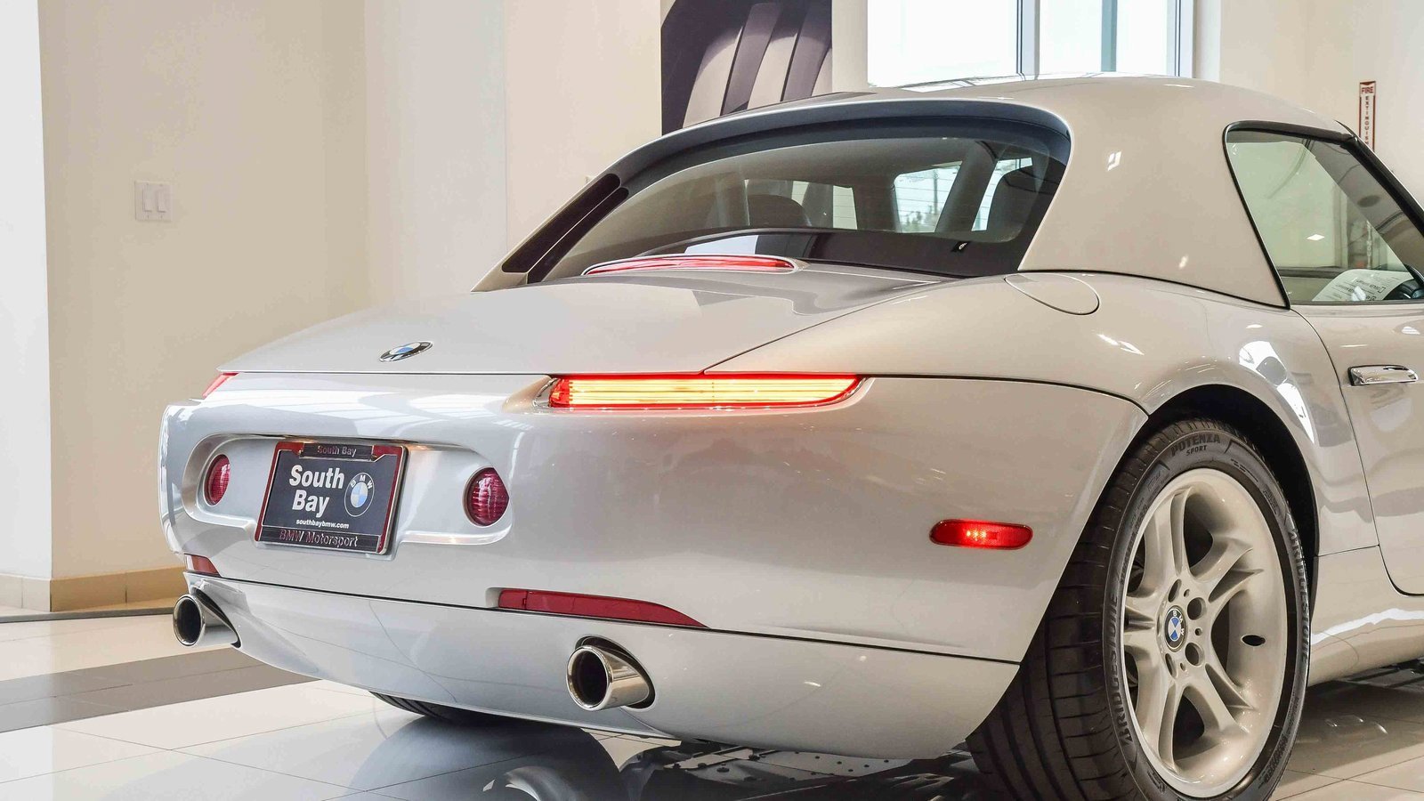 Used 2002 BMW Z8 image 10