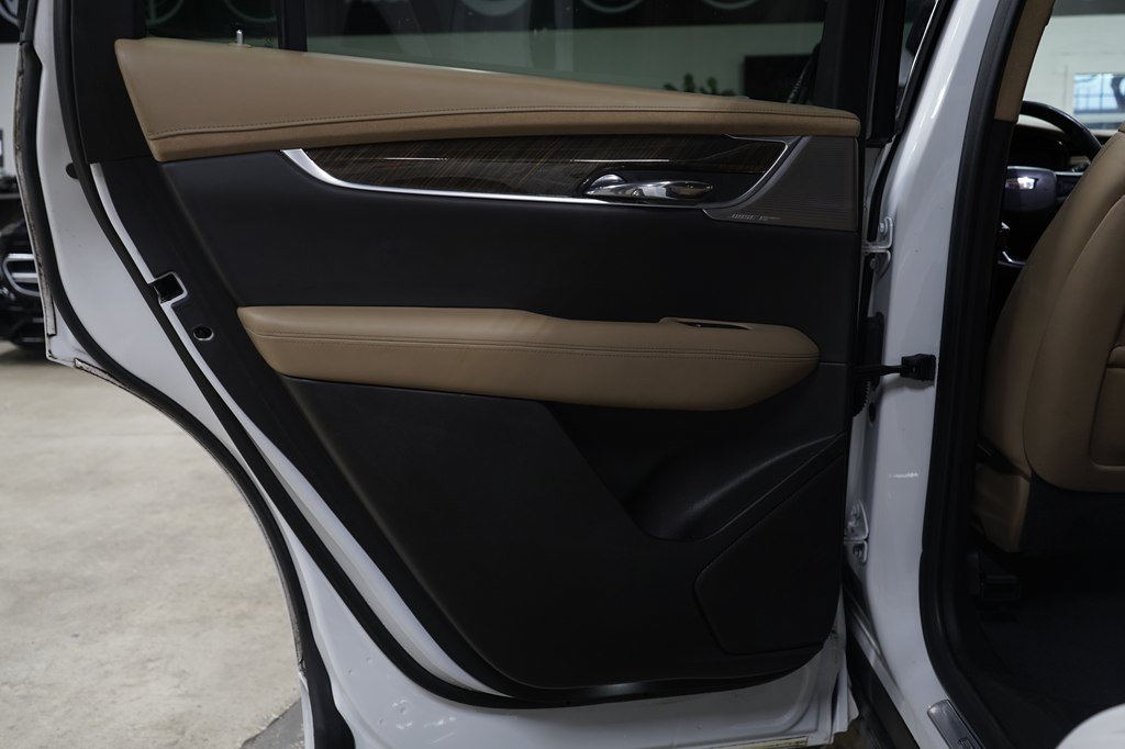 Used 2020 Cadillac XT6 Premium Luxury w/ Platinum Package FWD image 58