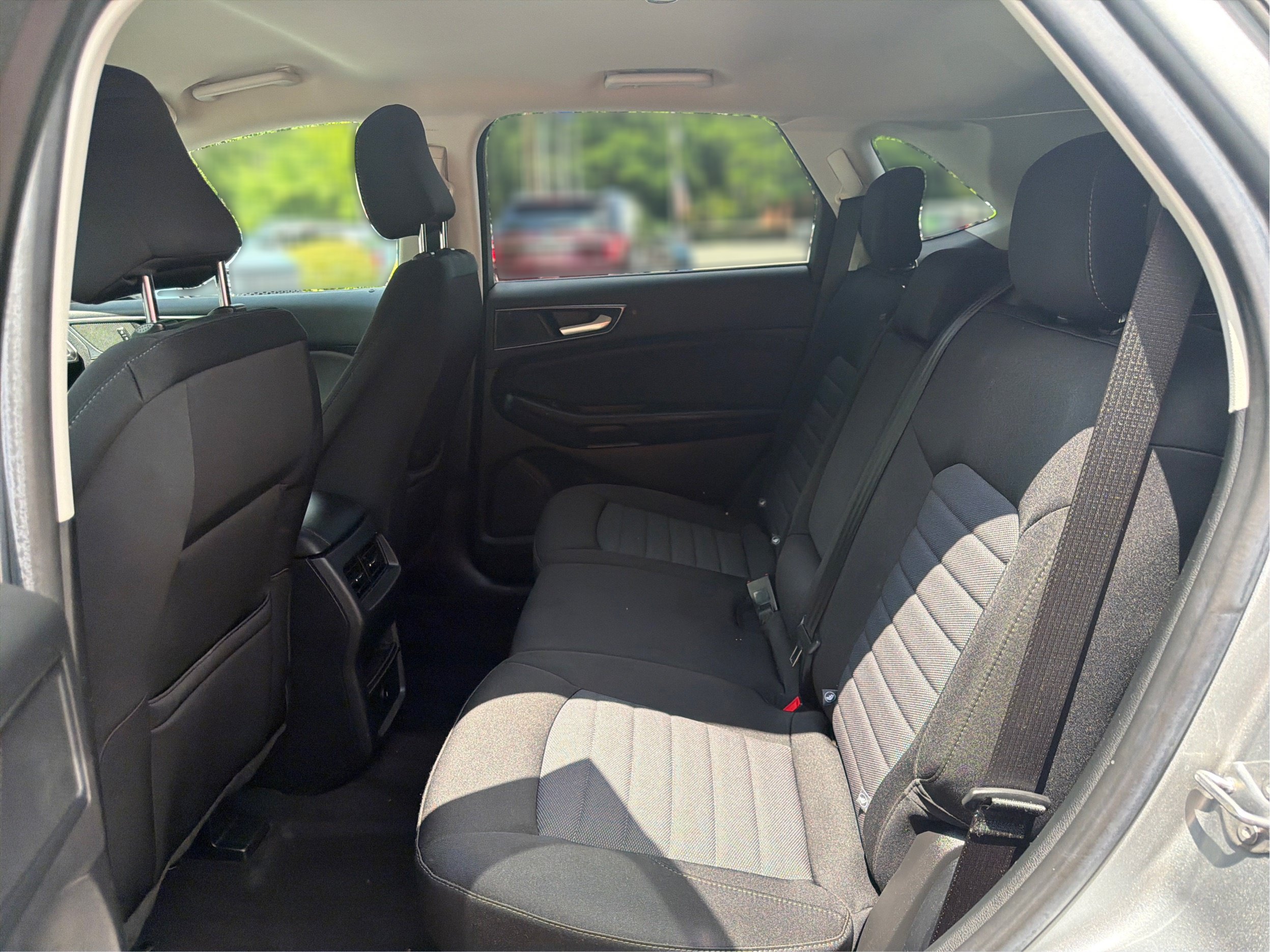 Used 2023 Ford Edge SE w/ Black Appearance Package AWD/4WD image 12