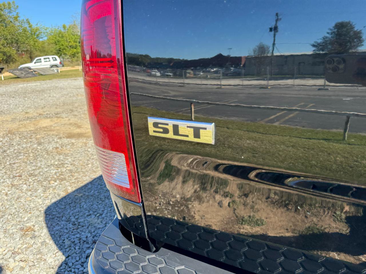 Used 2021 RAM 1500 Classic SLT RWD image 18