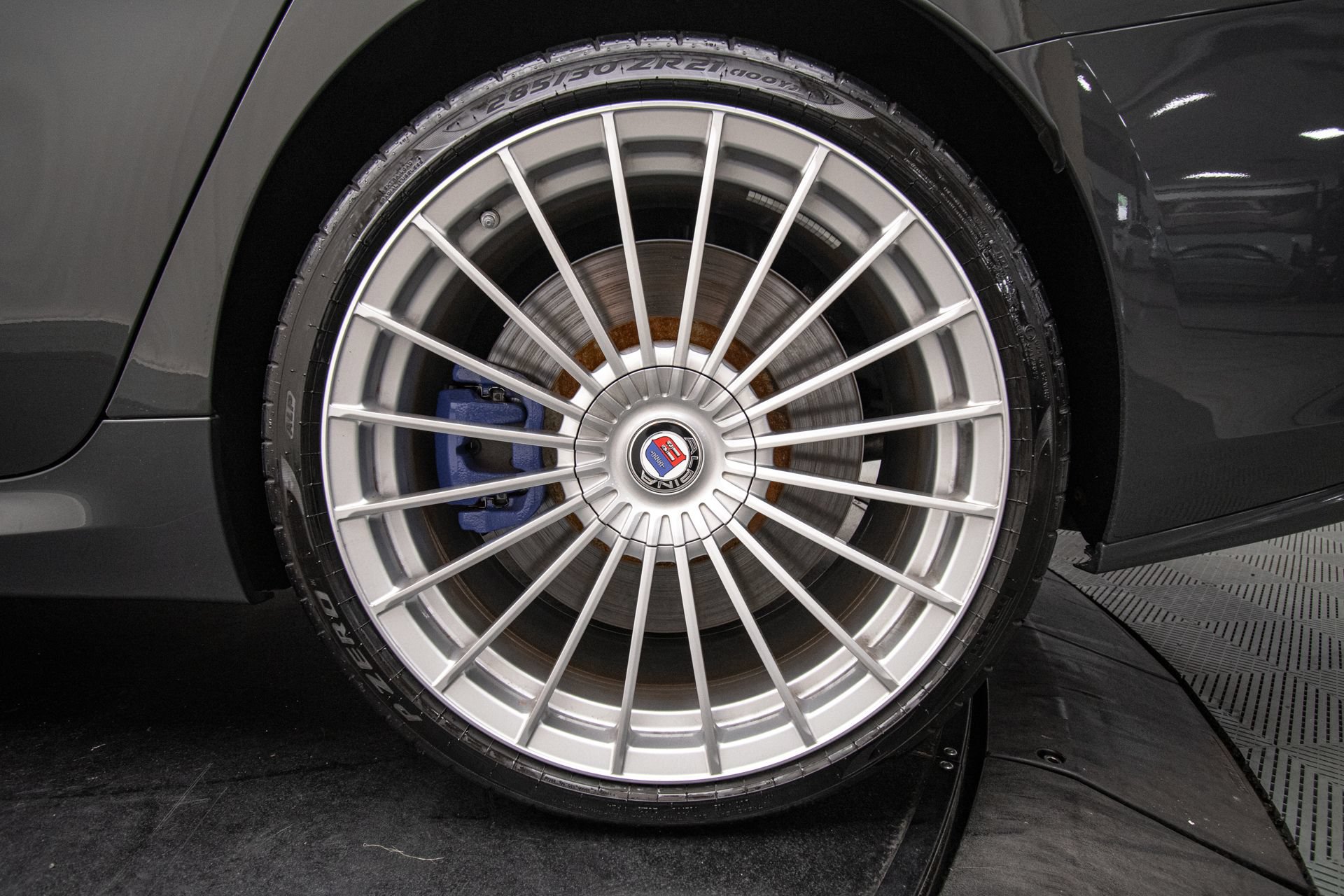Used 2024 BMW ALPINA B8 xDrive Gran Coupe AWD/4WD image 38