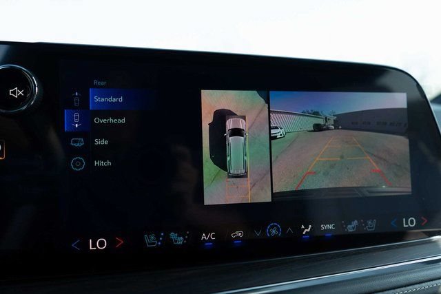 New 2026 Chevrolet Suburban Premier RWD image 26