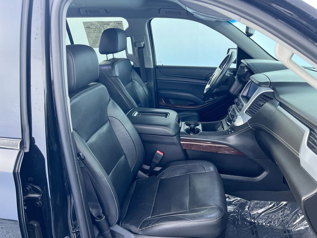 Used 2019 GMC Yukon SLT w/ Graphite Edition RWD image 29