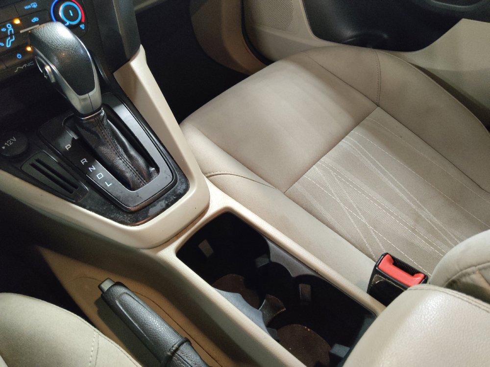 Used 2018 Ford Focus SE FWD image 26
