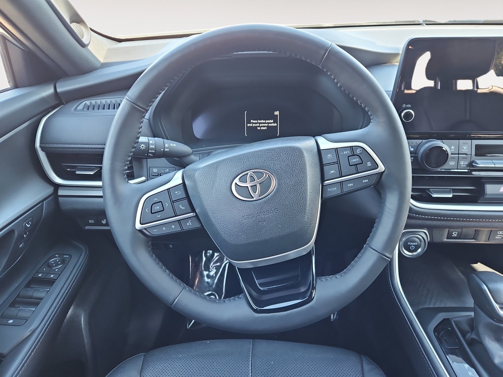 Used 2025 Toyota Grand Highlander AWD Hybrid image 12