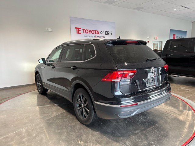Used 2024 Volkswagen Tiguan SE AWD/4WD image 4