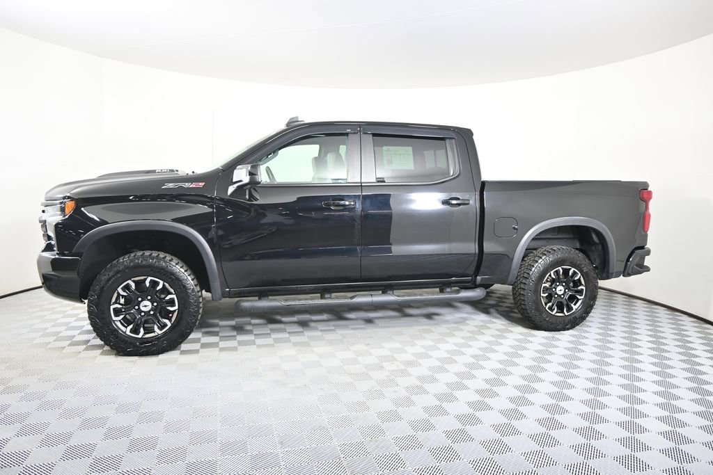 Used 2022 Chevrolet Silverado 1500 ZR2 w/ Technology Package AWD/4WD image 2