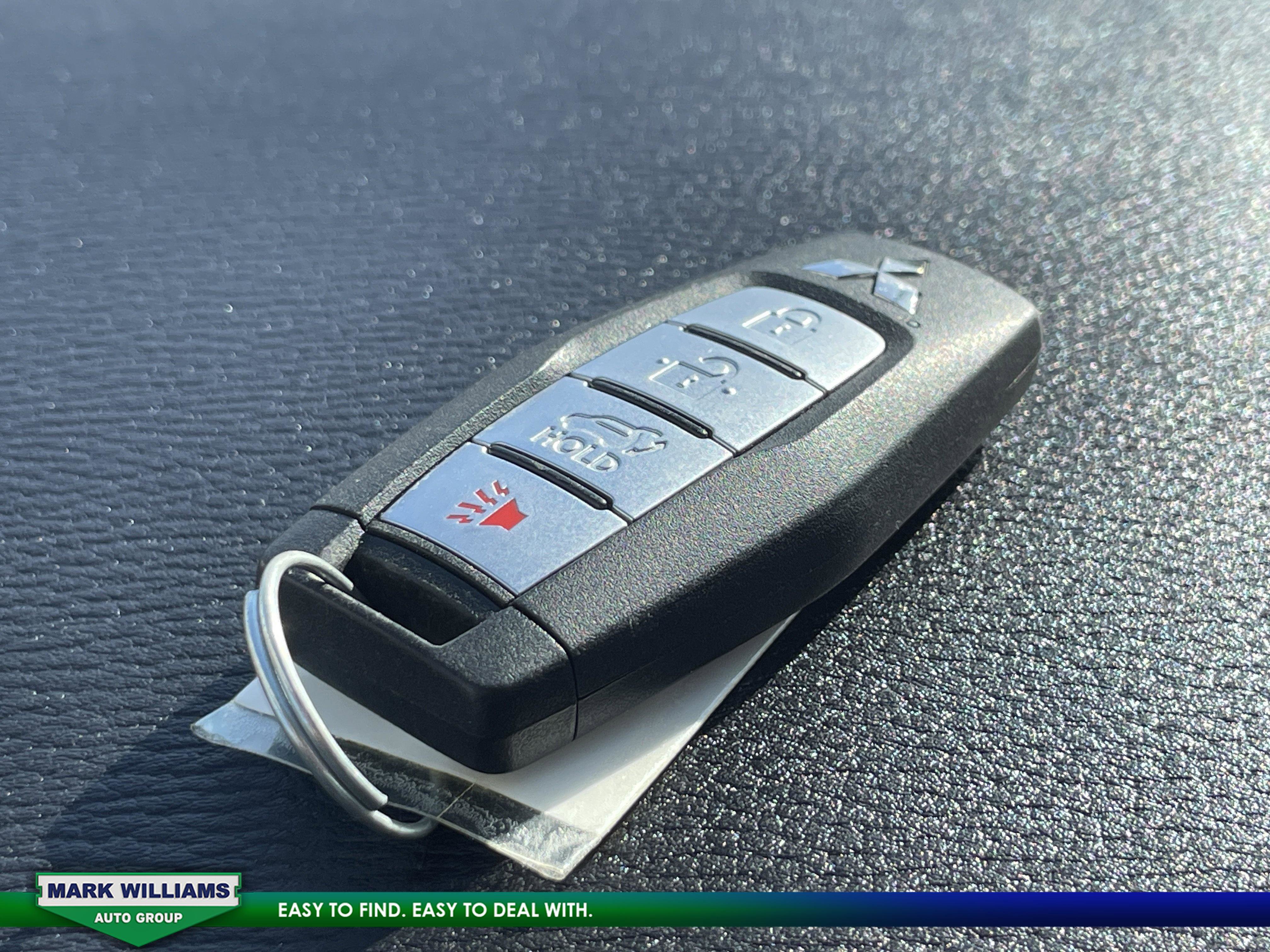 Used 2023 Mitsubishi Outlander SEL image 40