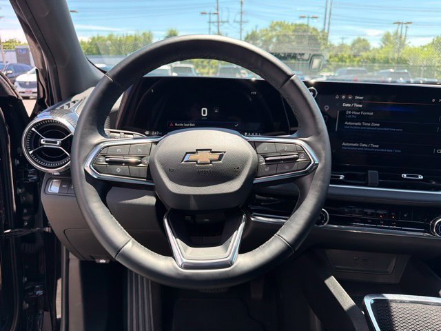 Used 2025 Chevrolet Equinox LT AWD/4WD image 23