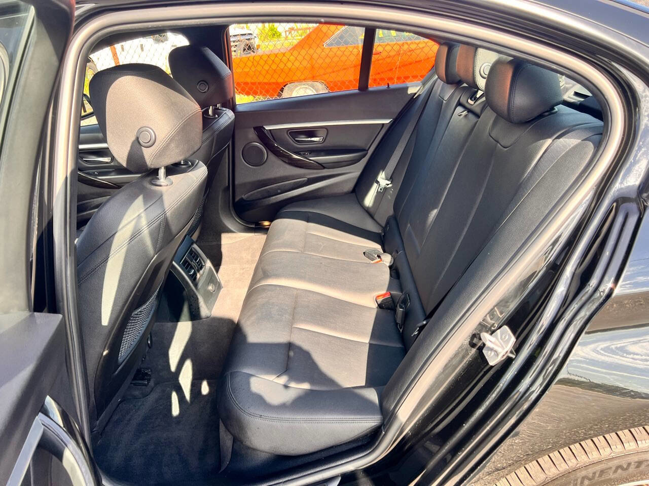 Used 2016 BMW 328i xDrive 328i xDrive AWD 4dr Sedan SULE w/ Driver Assistance Package image 14