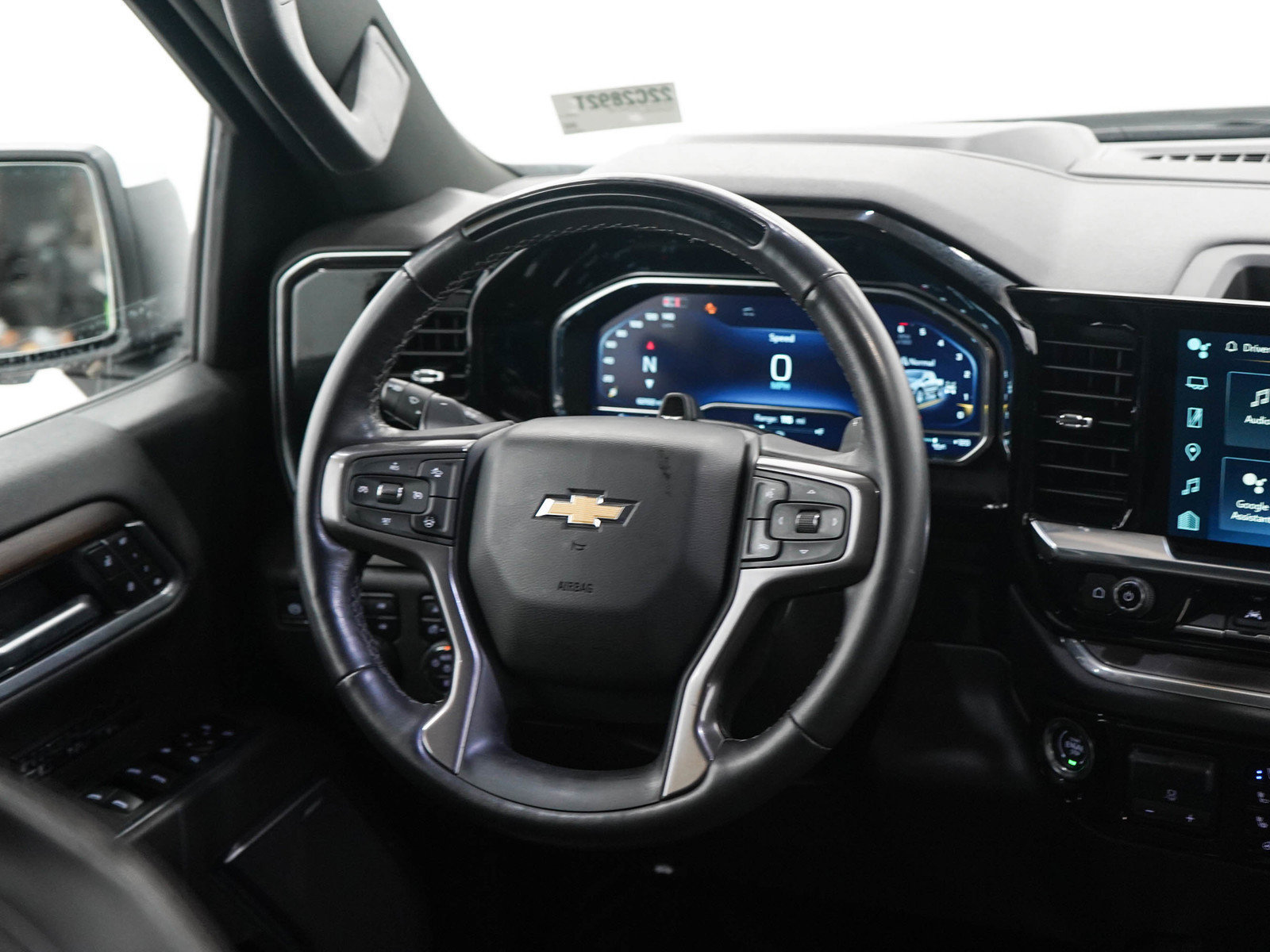 Used 2025 Chevrolet Silverado 1500 High Country AWD/4WD image 14