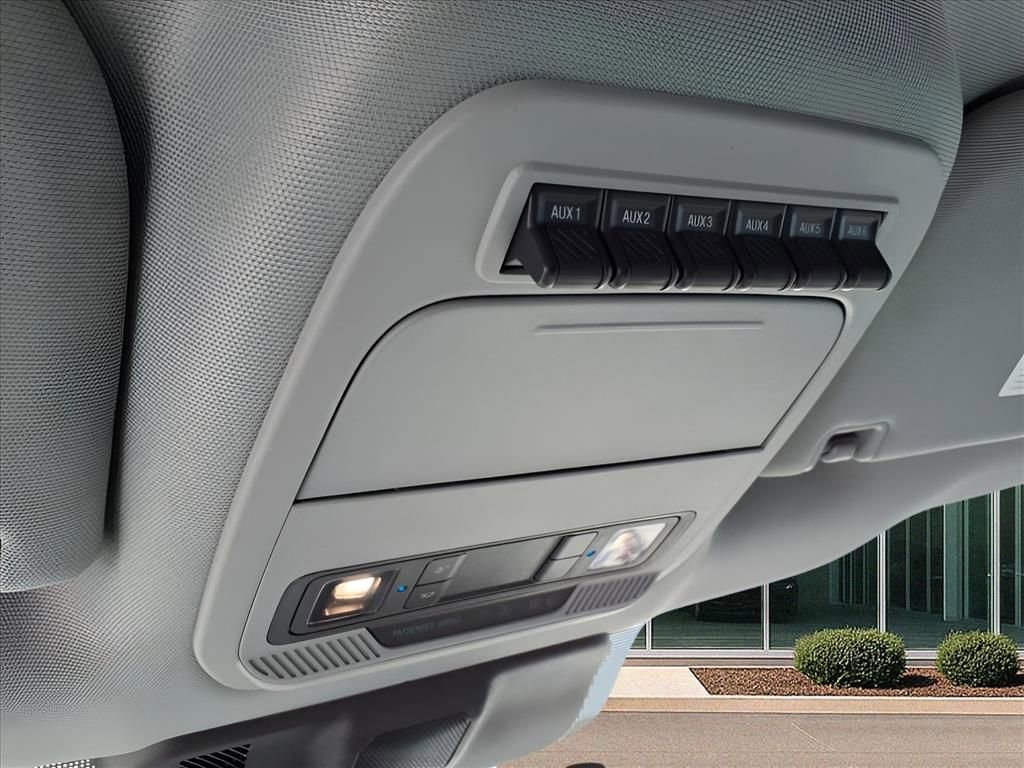 Used 2023 Ford F450 XLT image 9