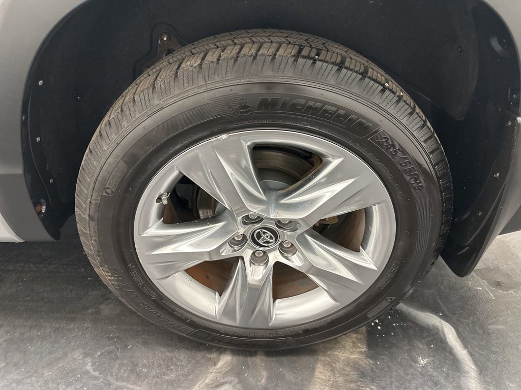 Used 2019 Toyota Highlander Limited image 36
