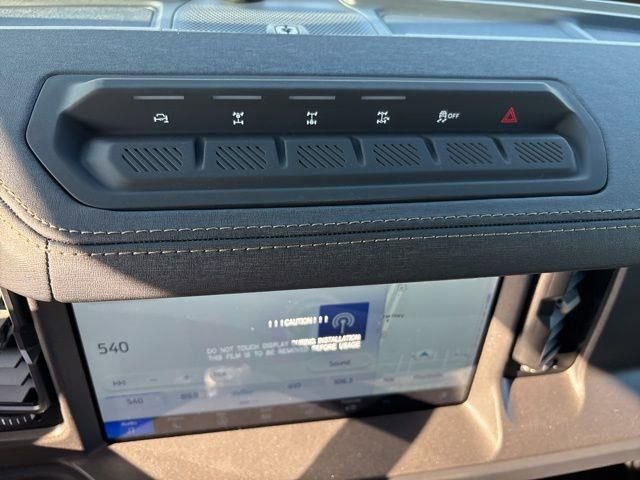 New 2025 Ford Bronco Badlands image 23