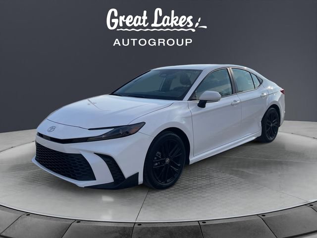 Used 2026 Toyota Camry SE image 1