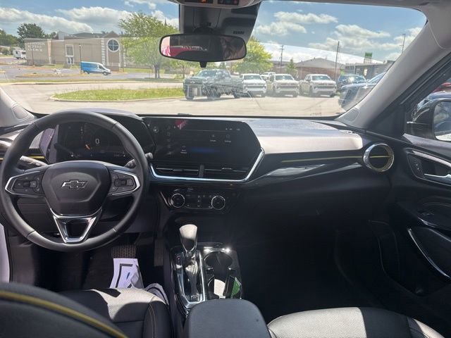 Used 2025 Chevrolet Trax ACTIV w/ Driver Confidence Package FWD image 27